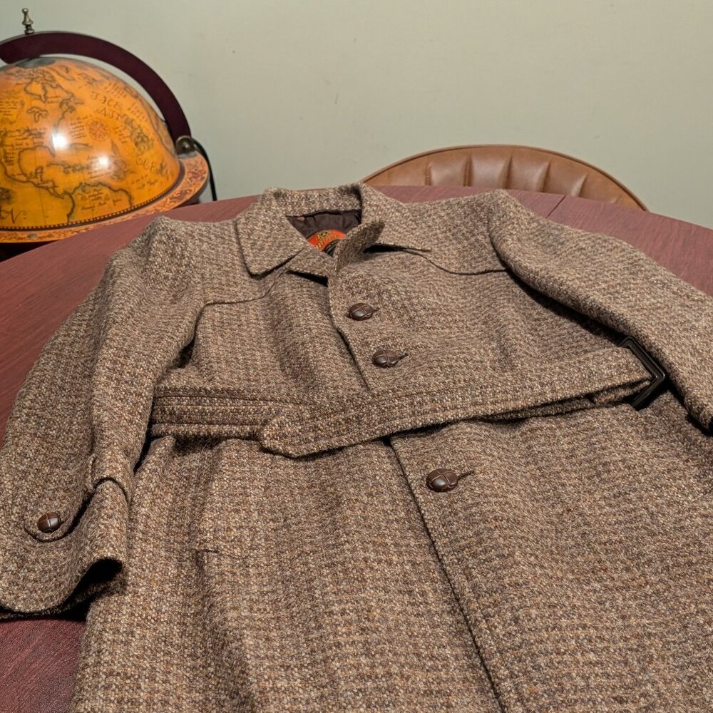 Vintage Shipley Brown and Tan Houndstooth Overcoat – Size Medium– Wool Blend